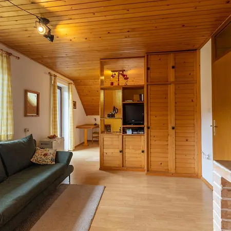 Korosec Breda Apartman *